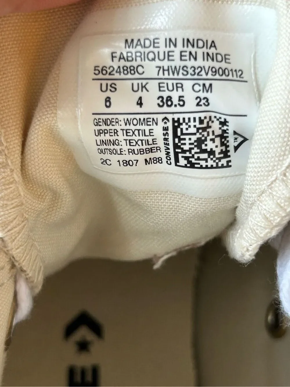 CONVERSE Shoes CHUCK TAYLOR Woman's Size 6 Beige Hi Top faux fur Sneaker